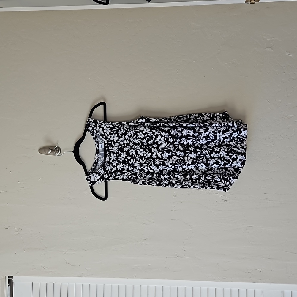 Black and White Floral Print Tank